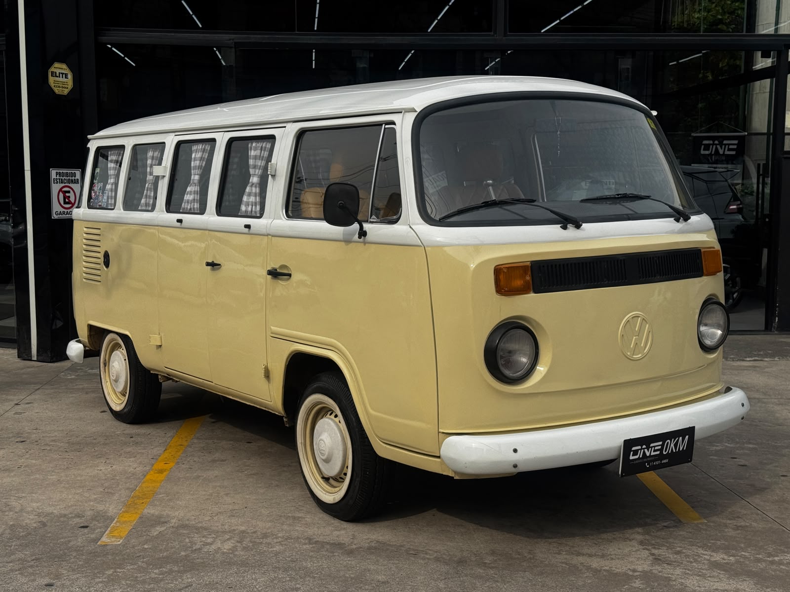 VOLKSWAGEN KOMBI